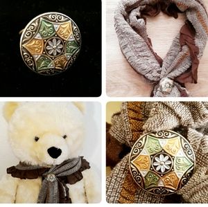 Vintage Mid-Century Tricolor Metal Scarf Clip Floral / German Floral Scarf Ring